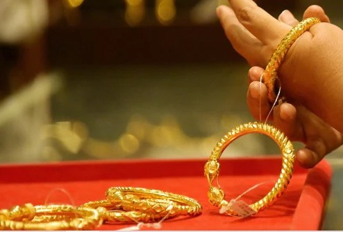 RBI’s Draft Gold Loan Rules Face Pushback: Finance Ministry Seeks Exemption for Small Borrowers